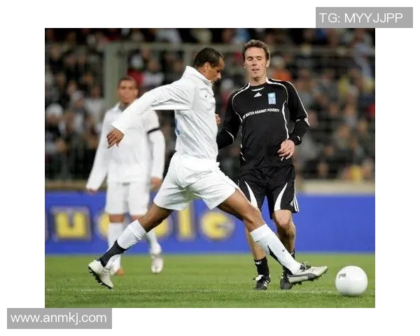 里瓦尔多与齐达内的巅峰对决谁才是足球历史上的真正巨星